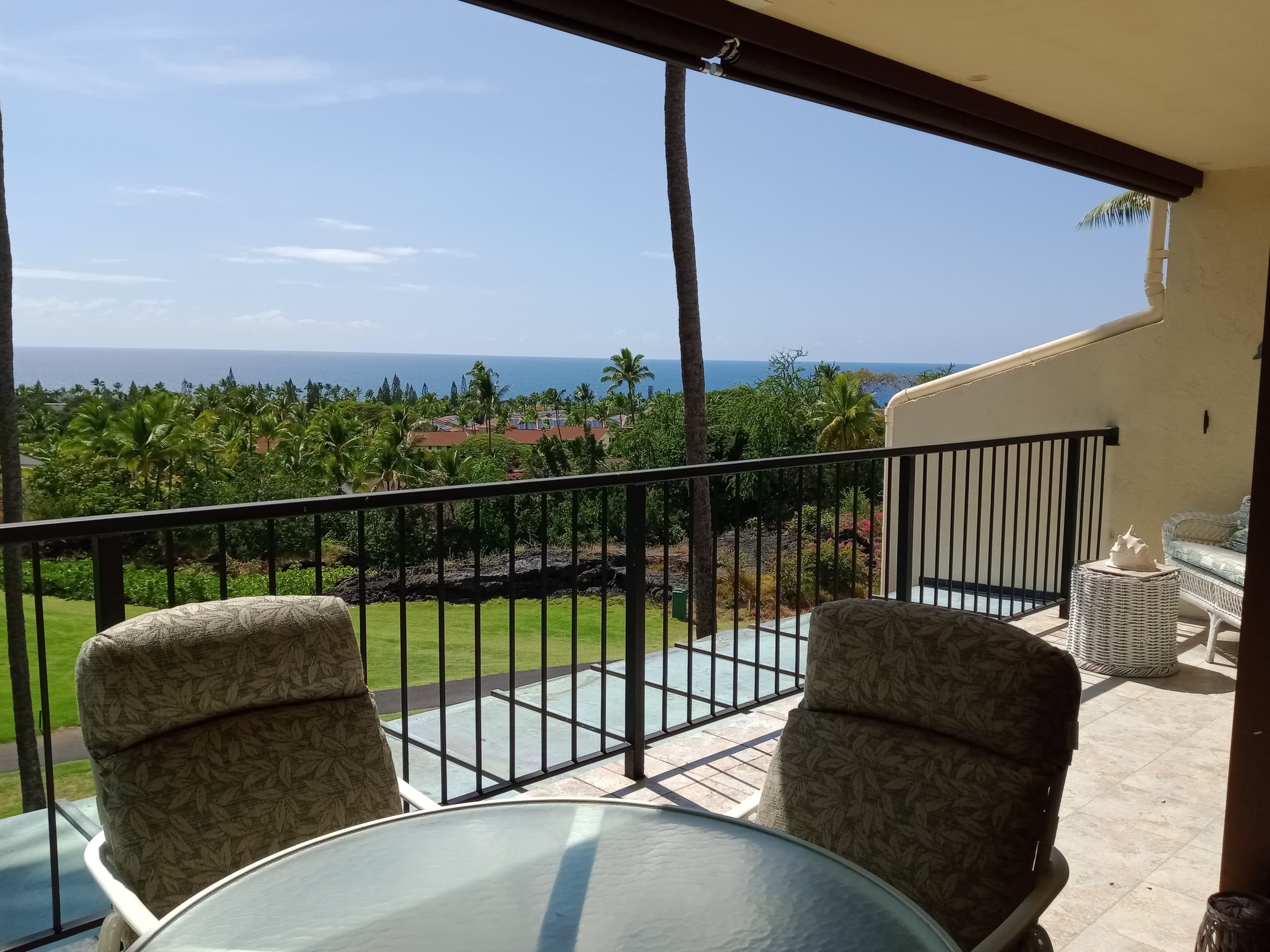 Condo in Kailua-Kona · ★4.71 · 2 bedrooms · 2 beds · 2.5 baths - Image 31