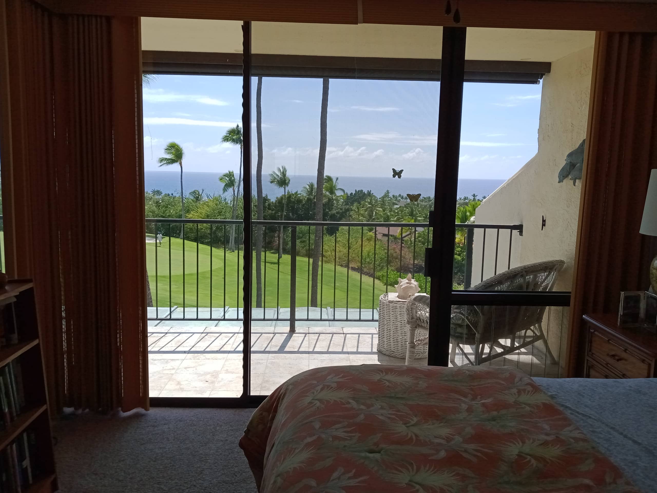 Condo in Kailua-Kona · ★4.71 · 2 bedrooms · 2 beds · 2.5 baths - Image 21