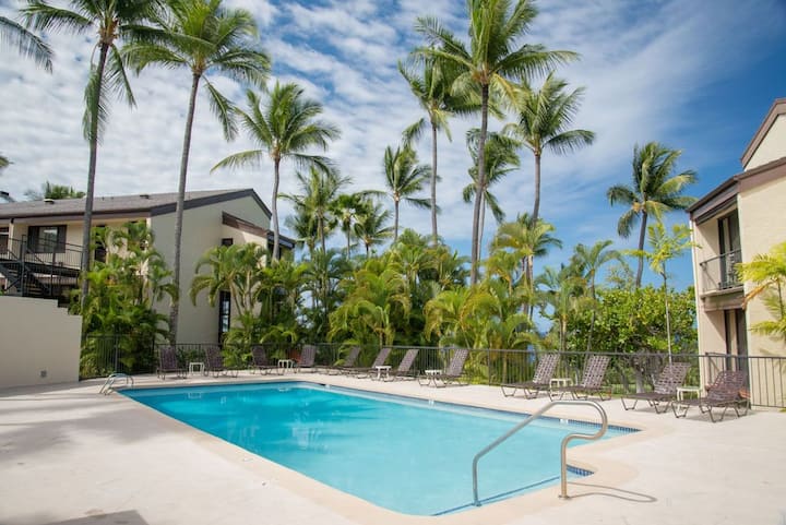 2 Story Top Level Ac Unit 2 Bdrms W/large Loft With 2 Twin Beds & Bathrm Sunsets - Captain Cook, HI