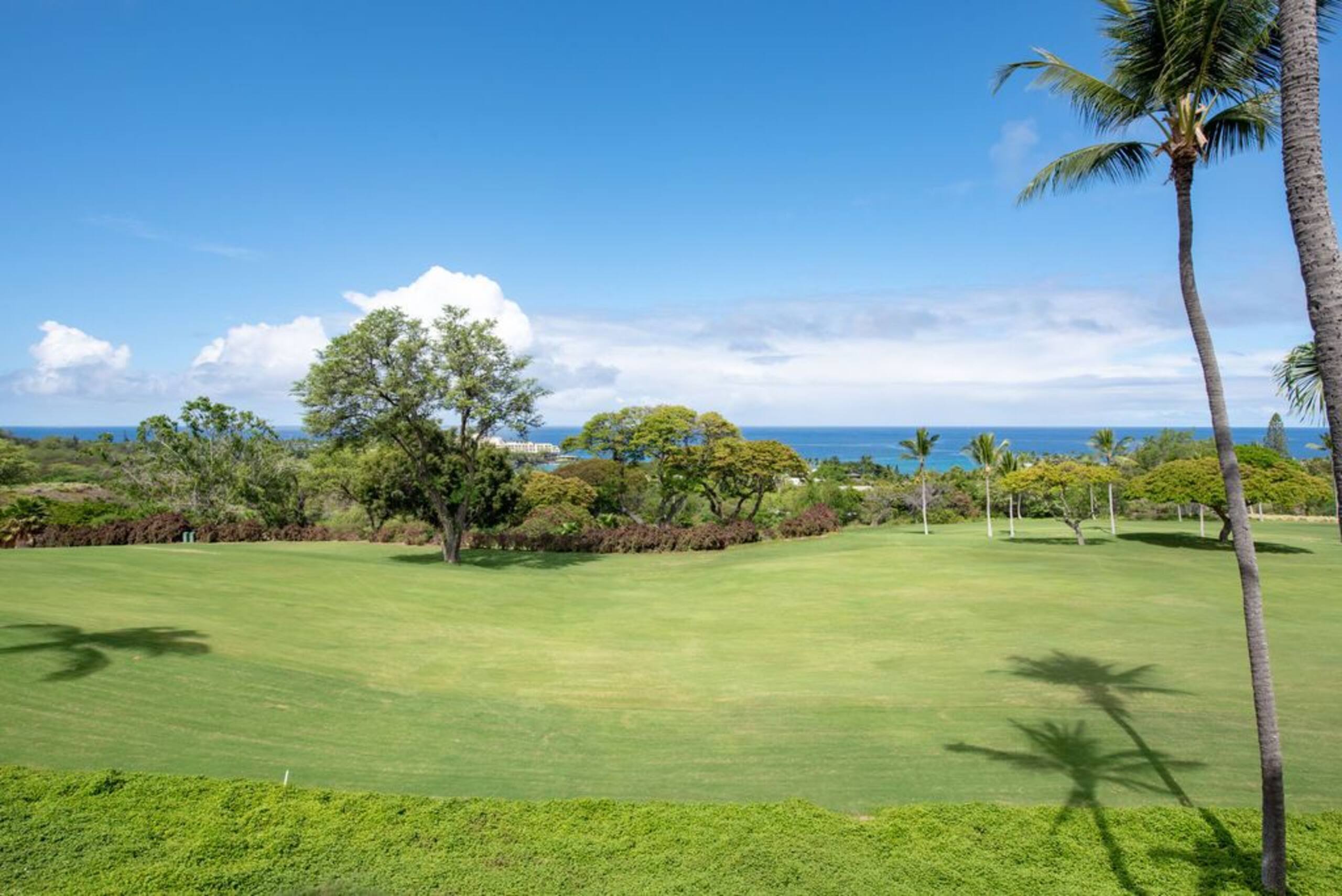 Condo in Kailua-Kona · ★4.71 · 2 bedrooms · 2 beds · 2.5 baths - Image 57