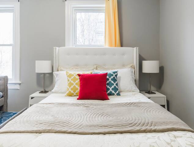 2 free parking/10 Beds/Mtcc Rogers CN Exhibition gallery image 2