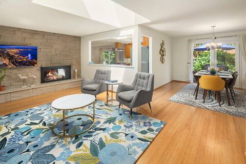 Mid century modern retreat w/ expansive garden &AC