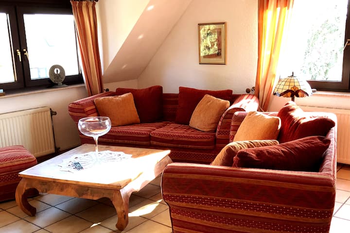 Schöne 2 Zimmer Dachwohnung In Feudenheim. - Viernheim