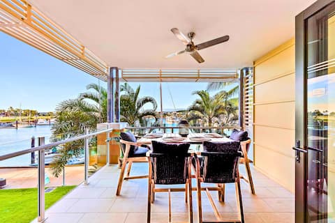 Top performing Airbnb: Tropical Marina Lifestyle @ The Port of Airlie in Airlie Beach