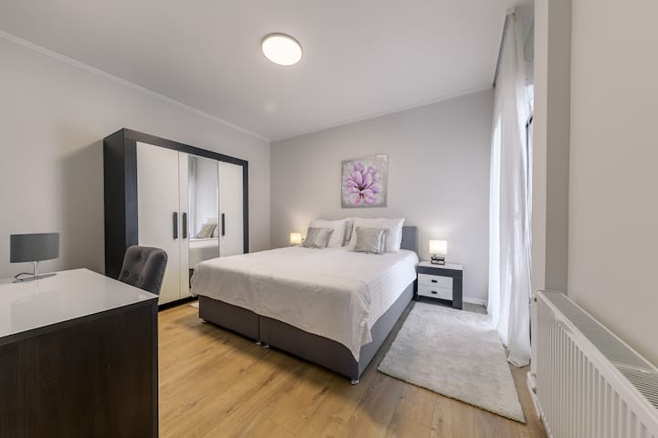 Madison Luxury Apartments managed Airbnb listing 3
