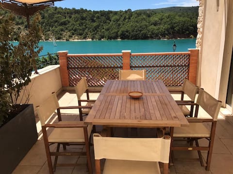 BAUDUEN Village House of Character - Lake View