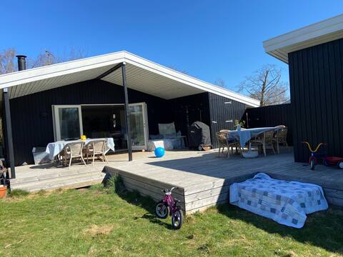 Lovely cottage 900 meters from sandy beach