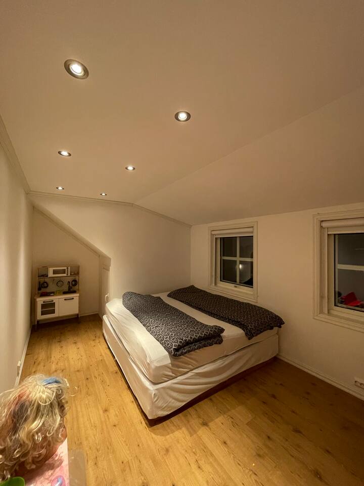 Спална соба 3, поткровје, двоен кревет 180x200 см.