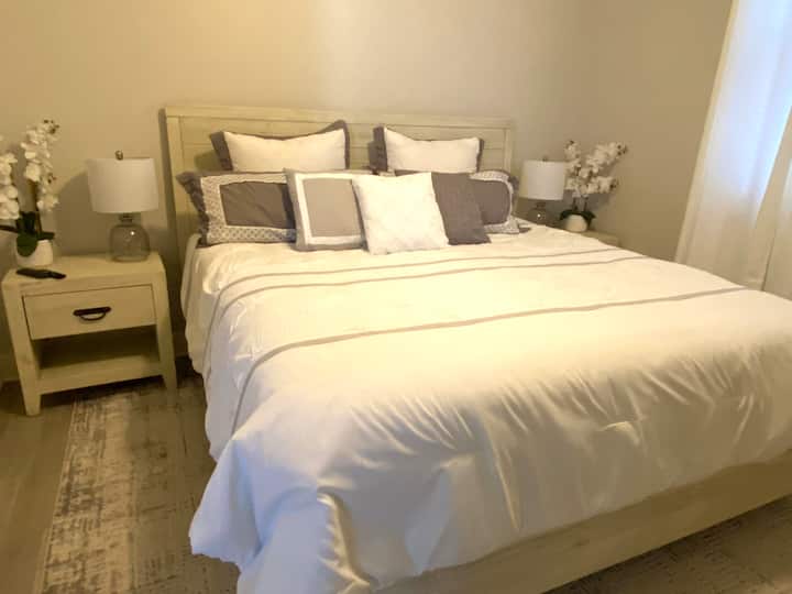 3rd Bedroom: Second King Bed, ceiling fan, TV, New furniture and Bedding.