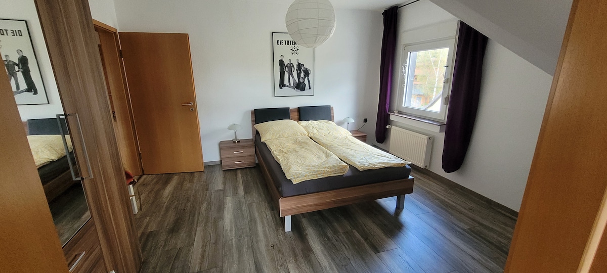 ห้องนอน (ห้องเดินผ่าน)