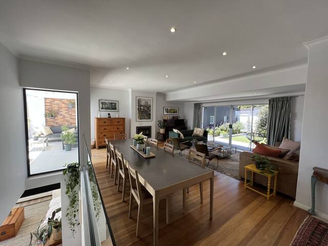 In the Shadow of Table Mountain gallery image 3