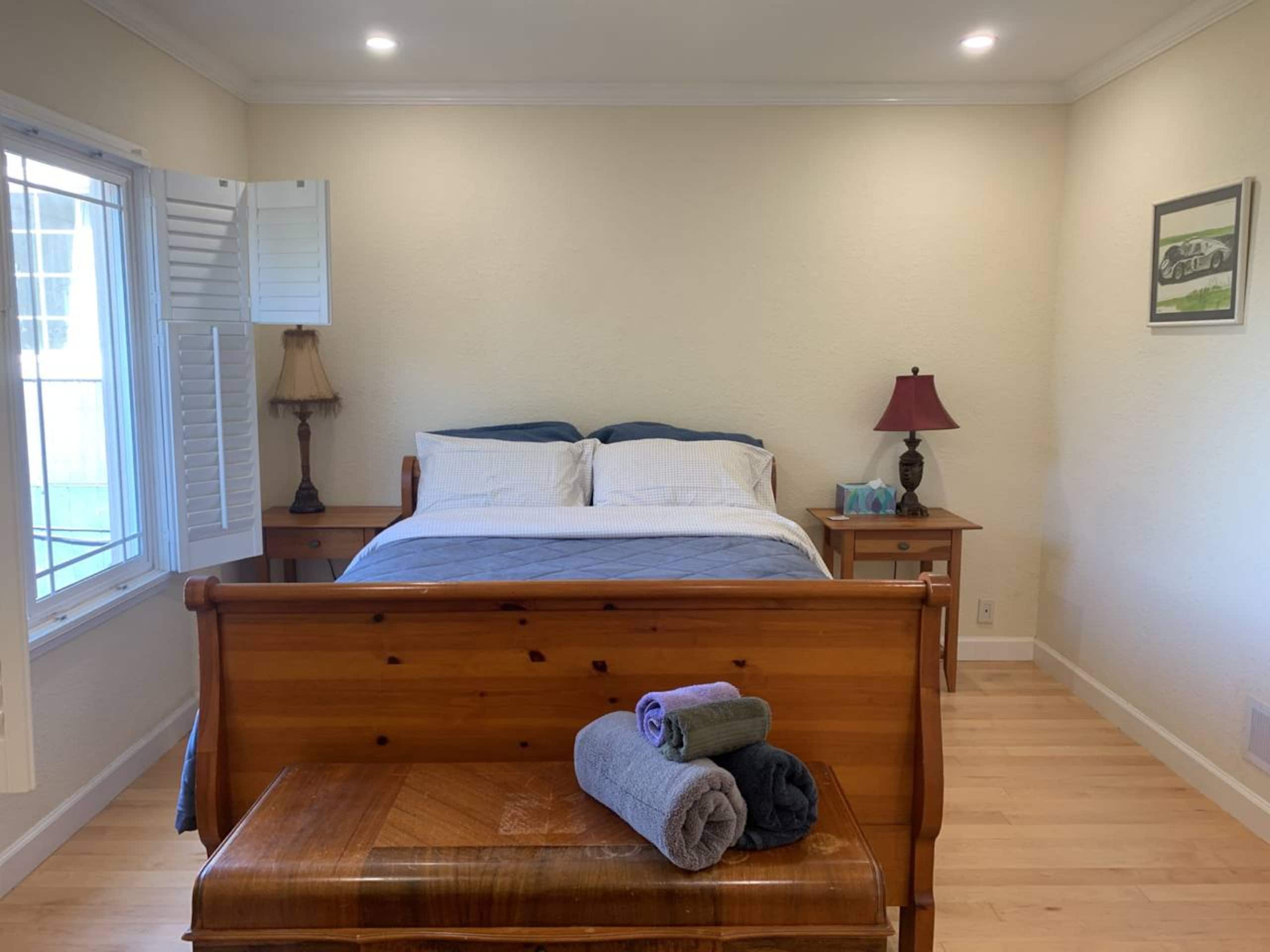 Home in San Francisco · ★4.82 · 3 bedrooms · 4 beds · 1 bath - Image 7