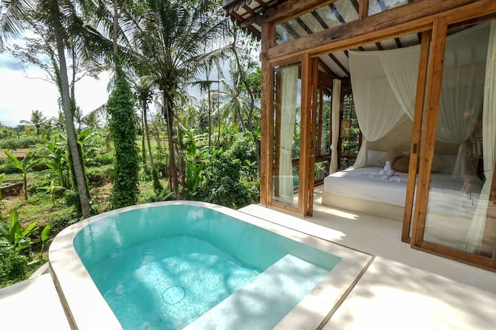 Cabane dans les arbres Pelangi (anciennement Skai Joglo) - Villas à louer à  Kecamatan Ubud, Bali, Indonésie - Airbnb