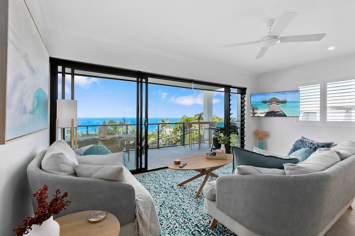 Ocean Viewpoint: Stunning Sunshine Beach Views
