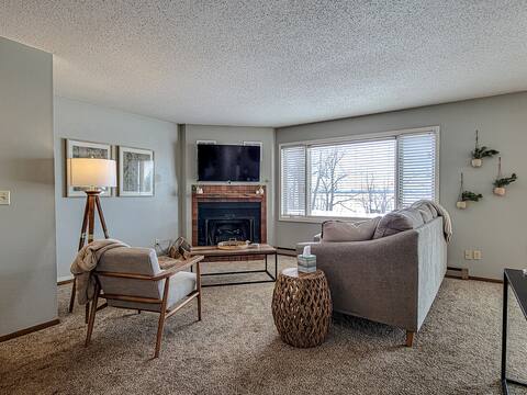 Breezy Hills Condo 4-Lake Bemidji, PB Trail!