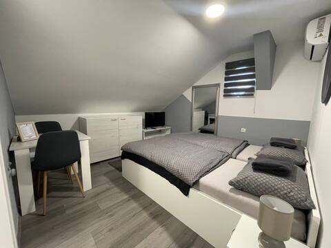 Modern Double Room No.8