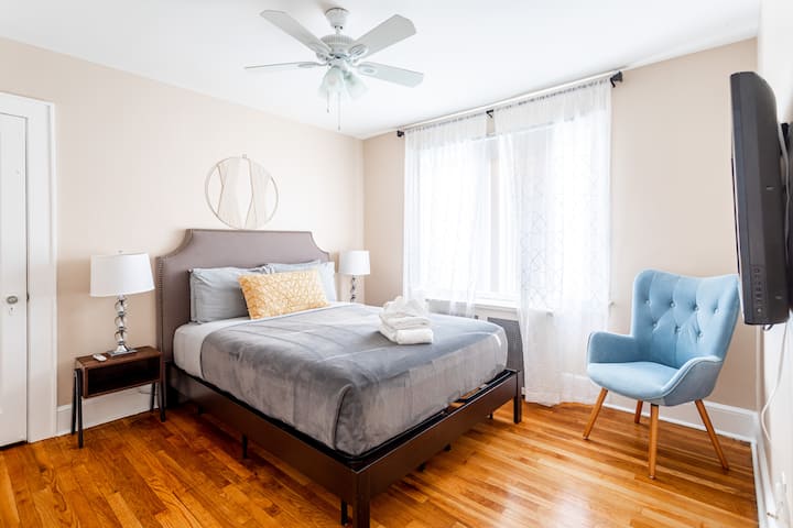 Relaxing ambiance with soft lighting.