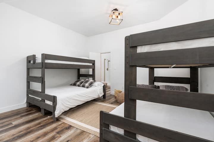 Chambre avec lit superposé : lits jumeaux ET lits jumeaux ET lits jumeaux