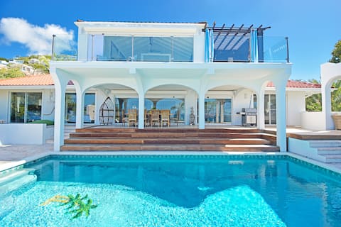 Blue Opal: 5 bedrm Villa generator/private pool!