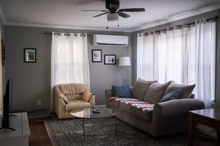 Roxford Ranch - Great Location, Quiet Road - Johnson City, TN