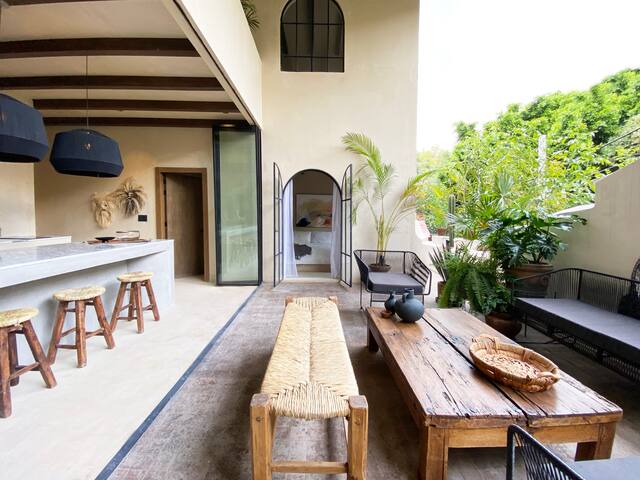 ★SPLENDID ROOFTOP PATIO IN MEXICAN HISTORIC HOME gallery image 5