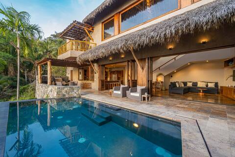 Casa Kocomo : Unparalleled Luxury Villa w/Chef