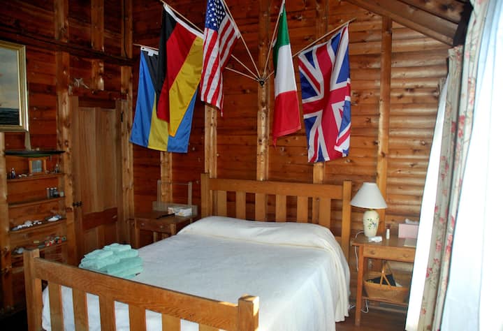 Glavna kuća - zastavica u spavaćoj sobi 