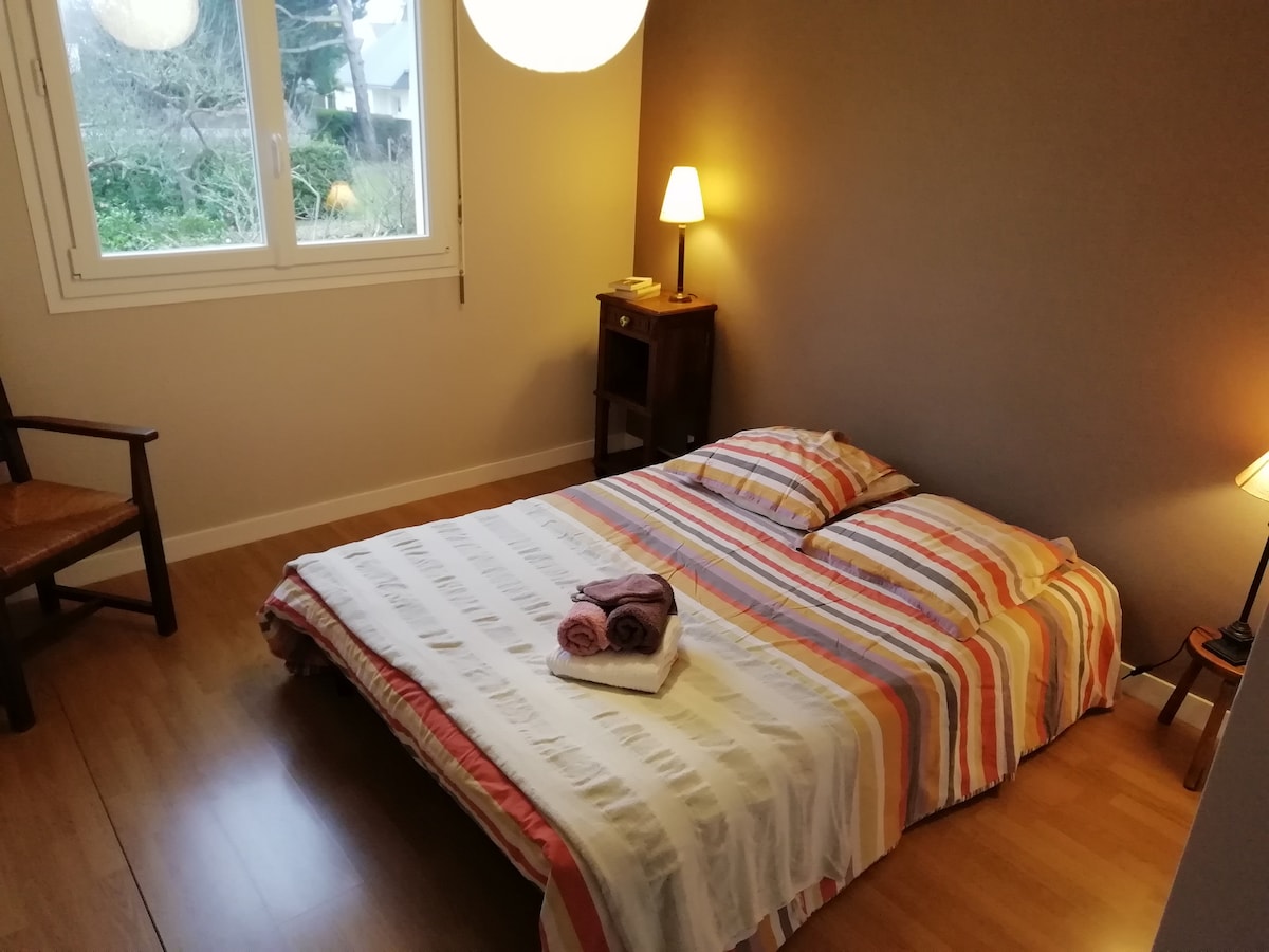 Habitación DAOU 
1 cama de 140 cm