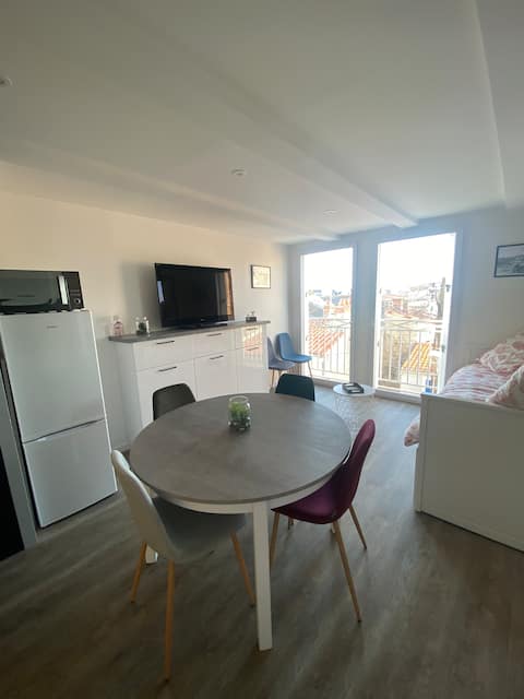 Airbnb performant: Apartment in the heart of the city center à Les Sables D'olonne