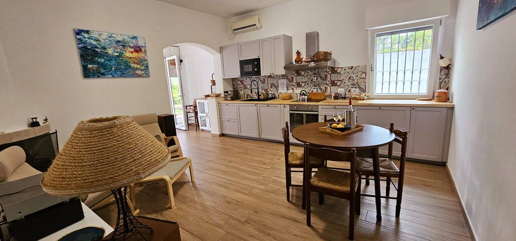 Salento Villa w/ Beach at 5 mins & Private Jacuzzi gallery image 3