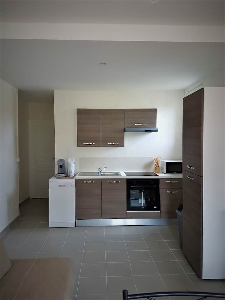 Loue Appartement T2 Refait à Neuf - Alès