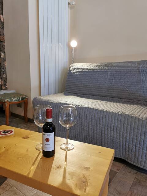 Proprietà Airbnb di successo: Independent studio apartment in the center of Greve a Greve In Chianti