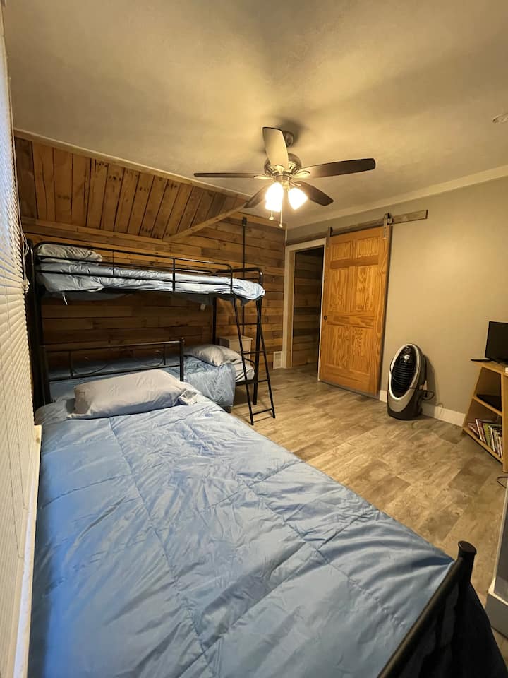 Dvojlôžková izba (3) s TV a vlastnou kúpeľňou