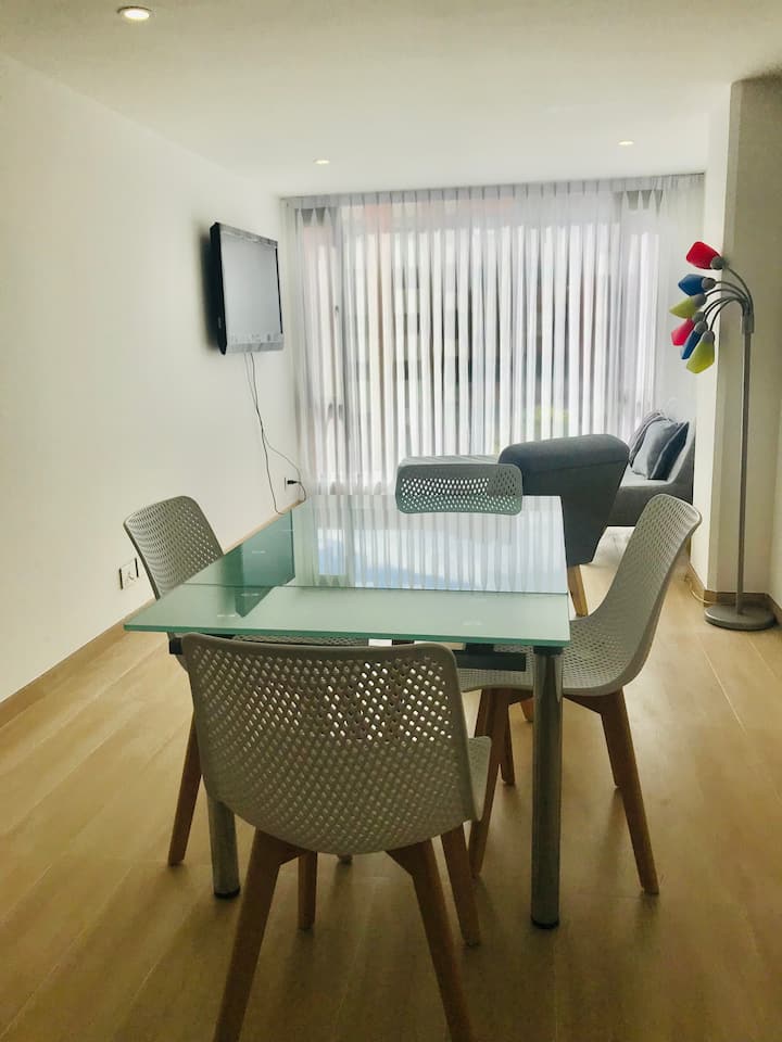 Amplio - Lluminado Apartamento 2/2 Con Parqueadero - Bogota