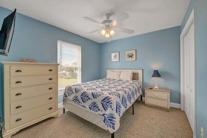 Bračni krevet (160x200) u opuštajućoj spavaćoj sobi za goste