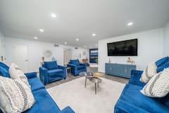 Luxury+Mid-Century+Modern