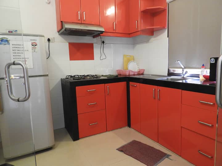 Fully Equip kitchen with washer, gas hob , micro etc