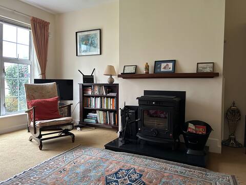 Lovely house off Dunmore road