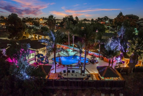 Sleeps 42 2 house 2 acres oasis pool game room