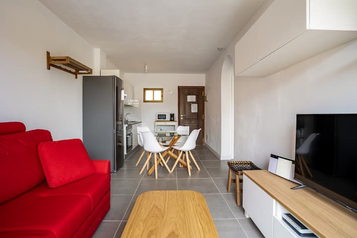 Bright Apt · Pool · Walk To Beach & Restaurants - Adeje