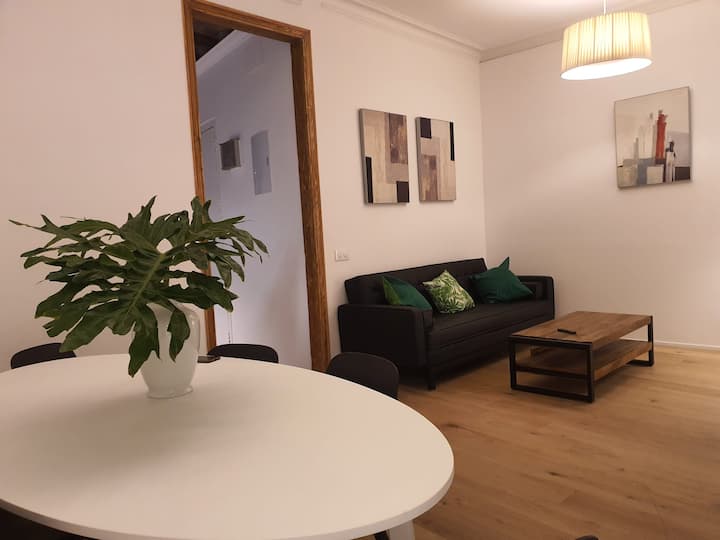 3-bedroom Near Santa Maria Del Mar (El Born) - Barcelona