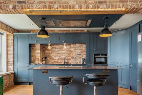 Stunning Modern apartment with Sea View