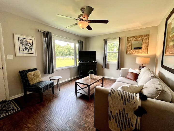 Cheerful 2 bedroom home close to Cave Run Lake Houses for Rent in