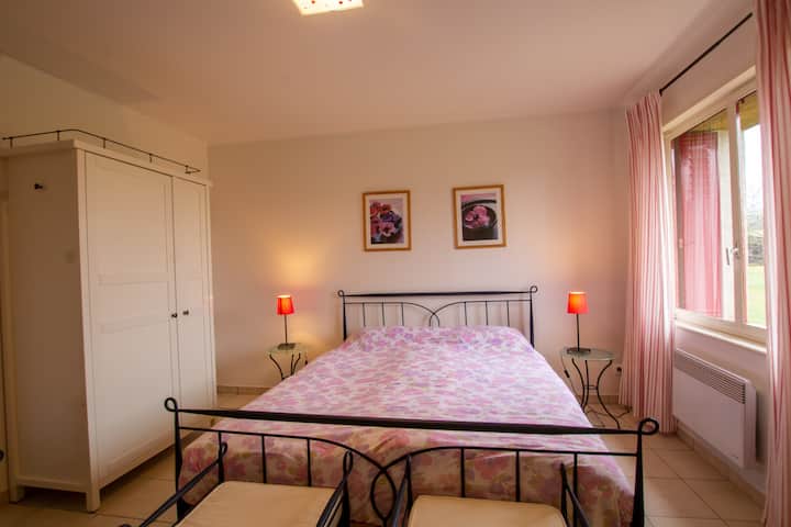 غرفة النوم 1