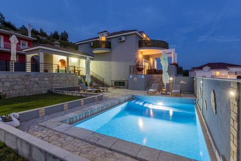 Villa Clissa - relax Holiday