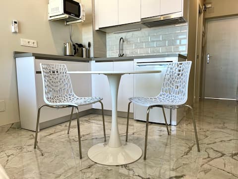 Popular Airbnb listing: Studio Flat on the central location with view in Torremolinos