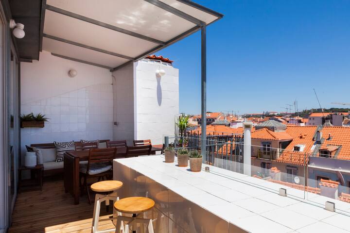 Terrace scenic river&CityView/Chiado/AC/4Bdrs4bths gallery image 4