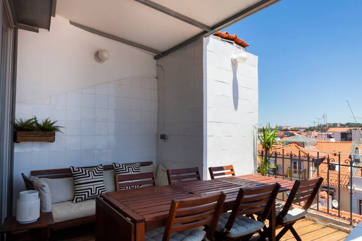 Terrace scenic river&CityView/Chiado/AC/4Bdrs4bths gallery image 2