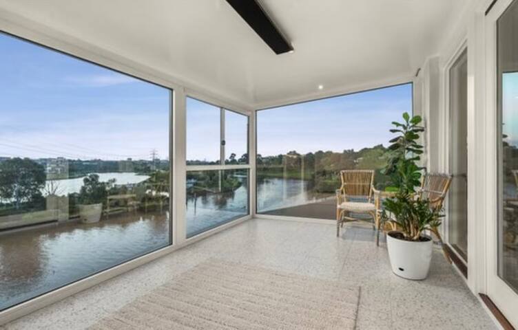 River’s Edge Luxury With Sweeping Views gallery image 5