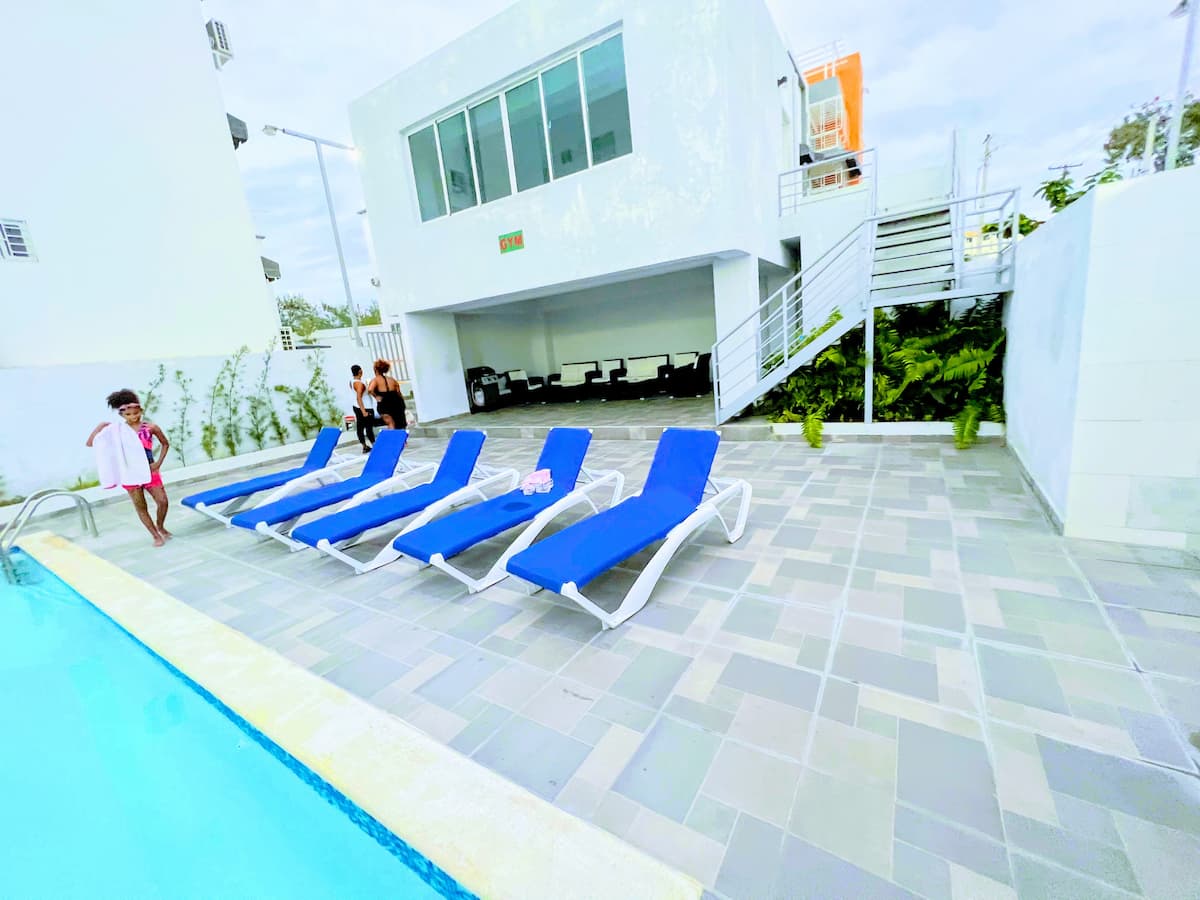 Guest-ready space at 3 Bedrooms Vacation Home & Pool G-102